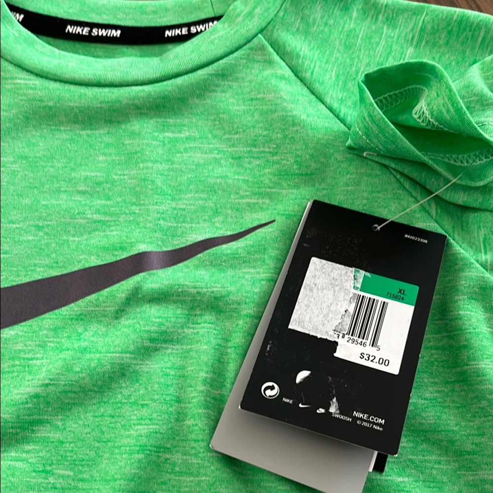 Nike Kids Green Rashguard Set with Striped Shorts - Picture 2 of 6